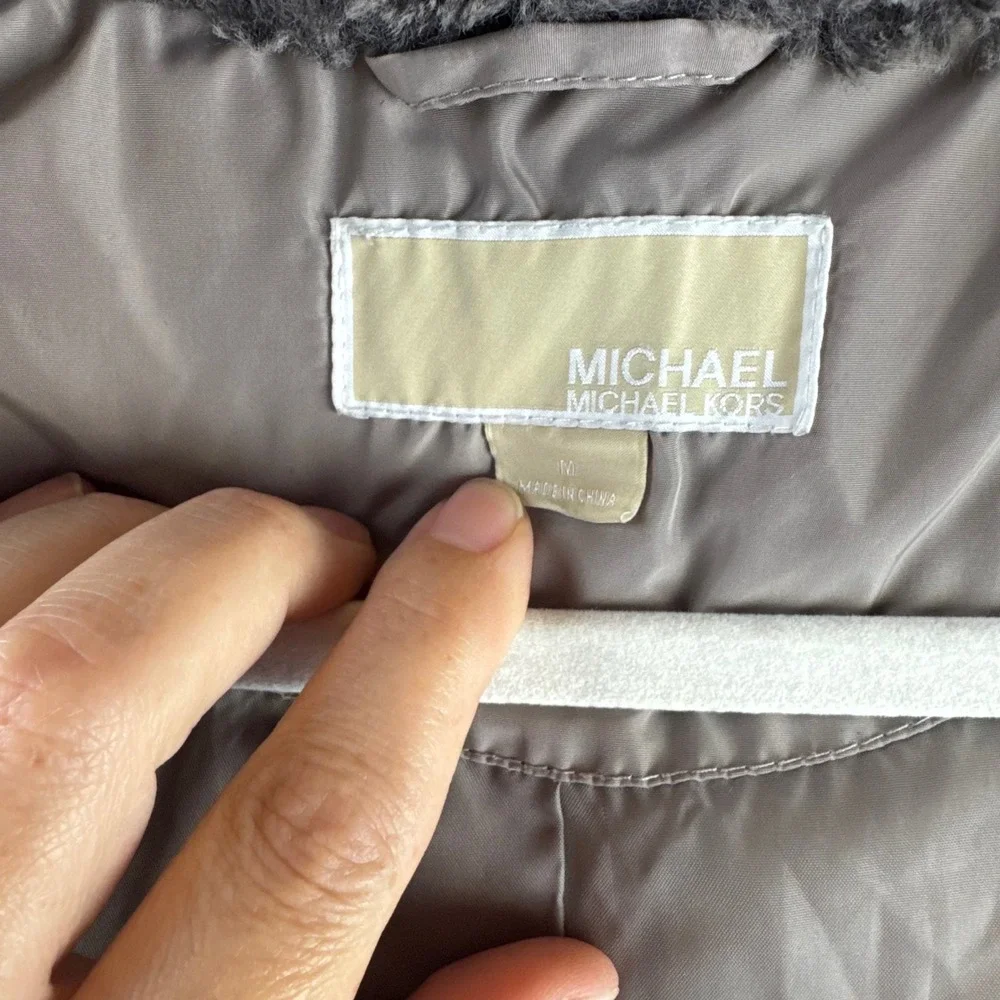 Michael Kors Quilted Parka Women Medium Taupe Faux Fur Hood Jacket (P)